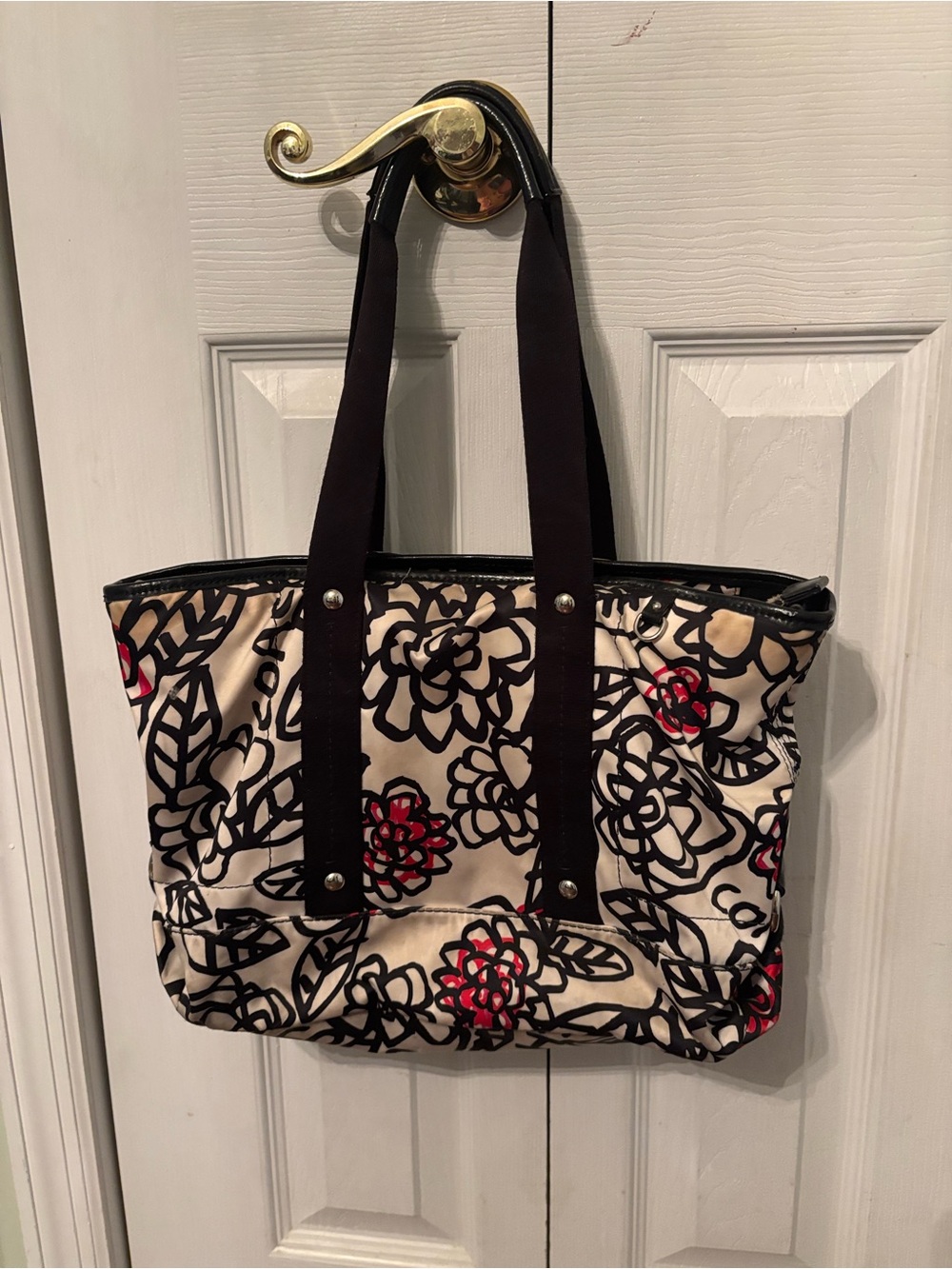 Coach Poppy Daisy Kyra Floral Graffiti Tote Zipper Purse